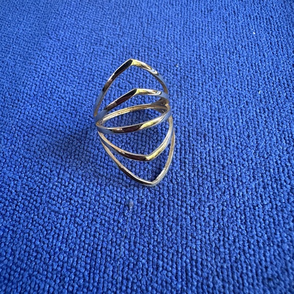 14k Gold Geometric Ring - Picture 5 of 10